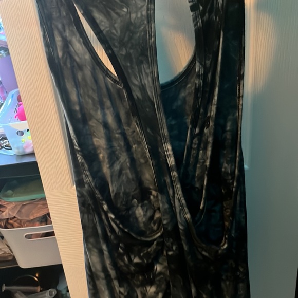 Tank top - Picture 2 of 2